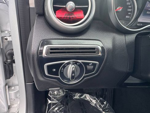 Used 2017 Mercedes-Benz C 300 4MATIC Sedan image 34