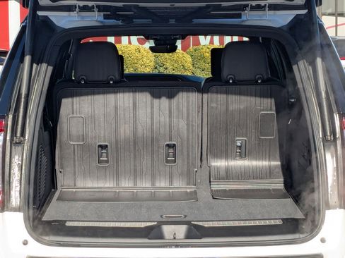 Used 2023 GMC Yukon XL Denali Ultimate image 36