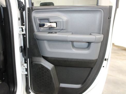 Used 2024 RAM 1500 Classic SLT AWD/4WD image 27