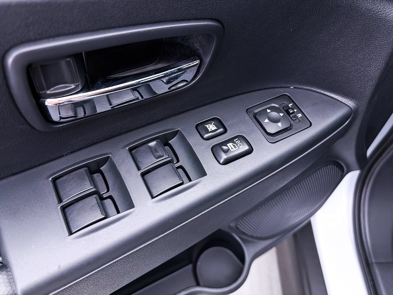 Used 2026 Mitsubishi Outlander Sport AWD image 16