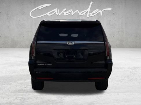 Used 2018 Cadillac Escalade ESV Premium Luxury RWD image 15