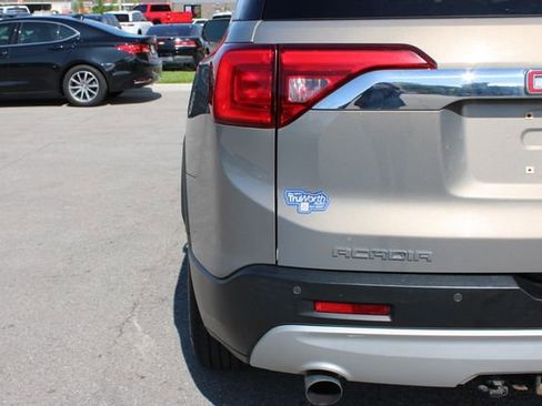 Used 2019 GMC Acadia SLT AWD/4WD image 42