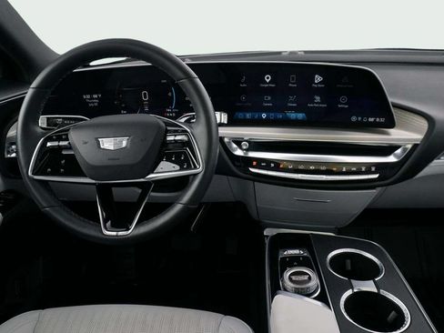 Used 2024 Cadillac Lyriq Luxury RWD image 21