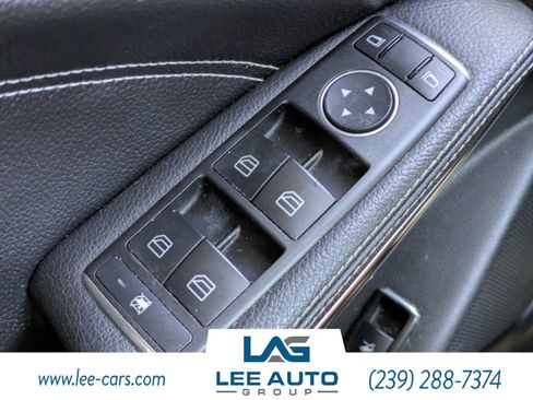 Used 2017 Mercedes-Benz GLA 250 SUV image 19