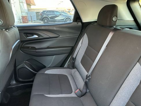 Used 2025 Chevrolet TrailBlazer LT image 37