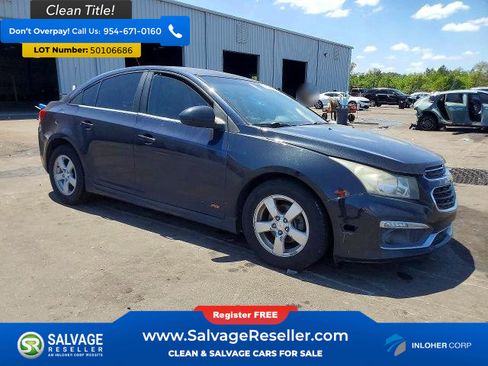 Used 2015 Chevrolet Cruze LT w/ RS Package FWD image 5
