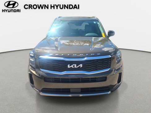 Used 2022 Kia Telluride EX w/ EX Premium Package image 2