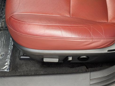 Used 2022 MAZDA MAZDA3 s image 33