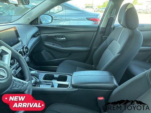 Used 2025 Nissan Sentra SV FWD image 15