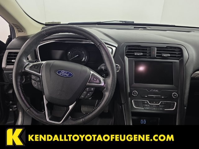 Used 2019 Ford Fusion SE w/ Equipment Group 151A FWD image 12