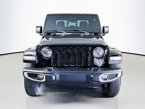 Used 2022 Jeep Gladiator Sport image 2