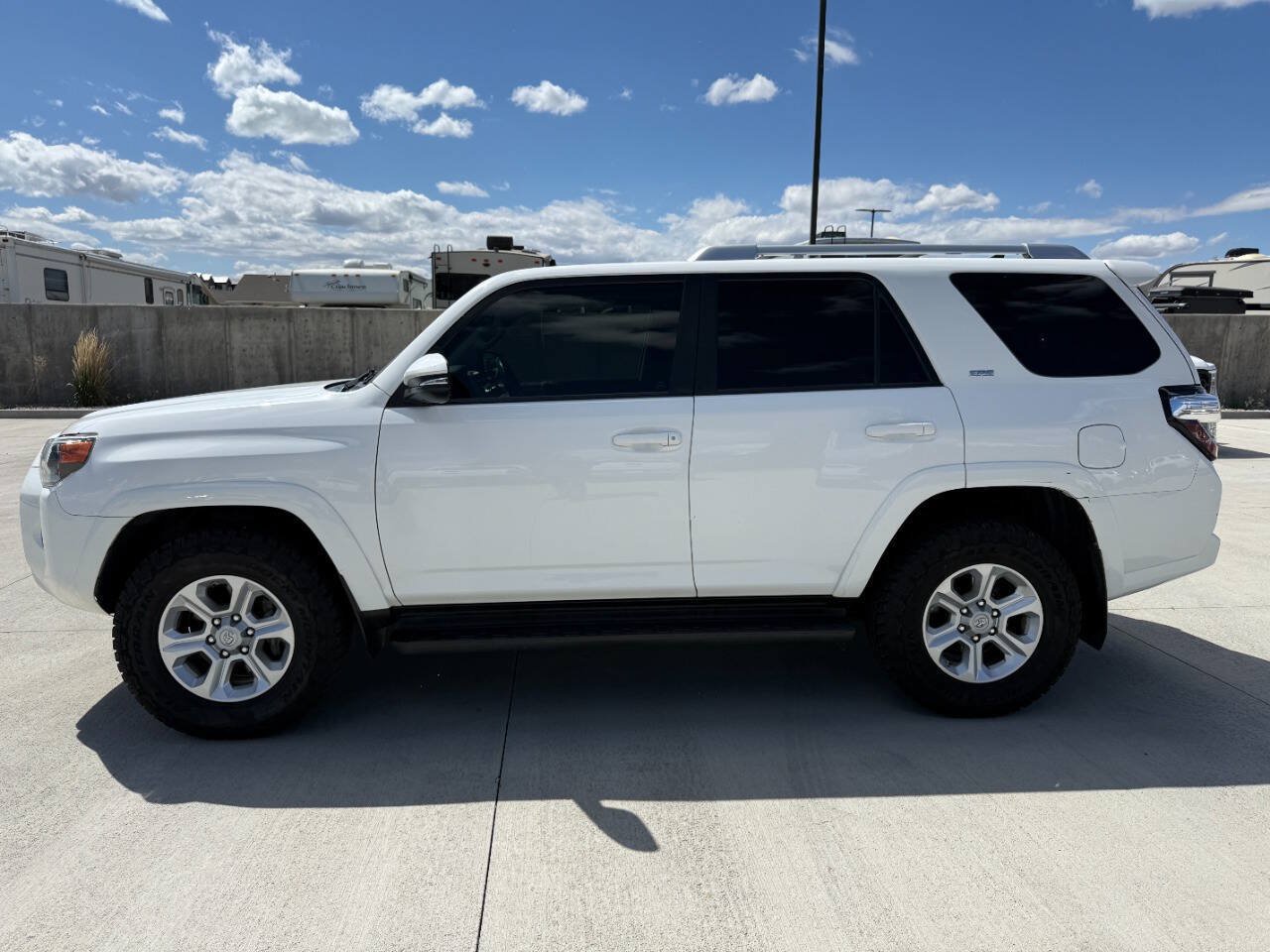 Used 2015 Toyota 4Runner SR5 Premium AWD/4WD image 6