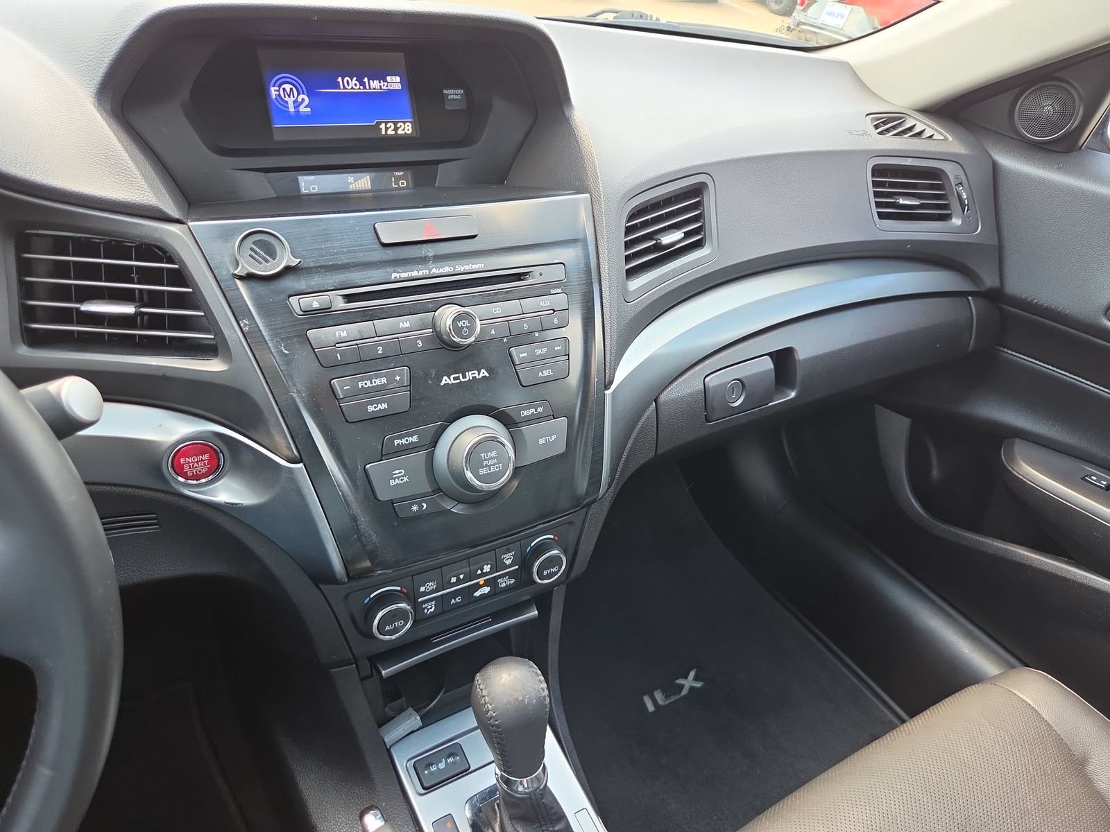 Used 2015 Acura ILX FWD image 13