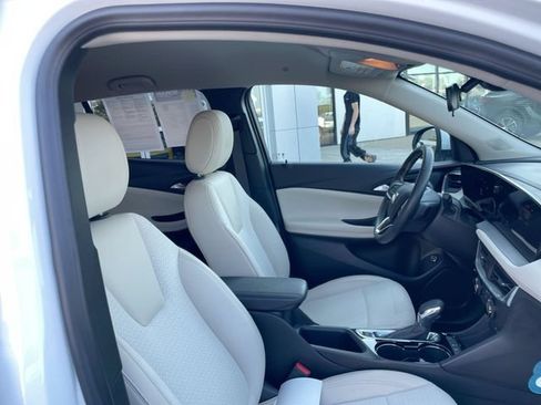 Certified 2024 Buick Encore GX Preferred w/ Advanced Technology Package FWD image 16