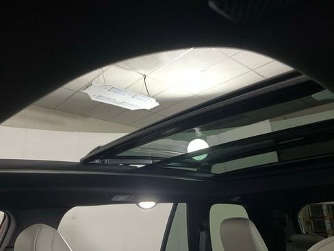 Used 2025 Toyota Grand Highlander AWD Hybrid image 18