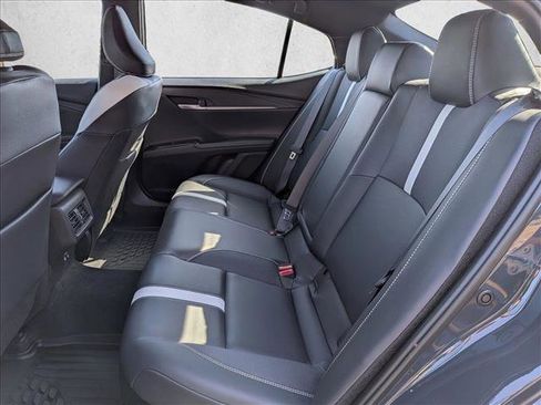Used 2026 Toyota Camry SE w/ Convenience Package FWD image 18