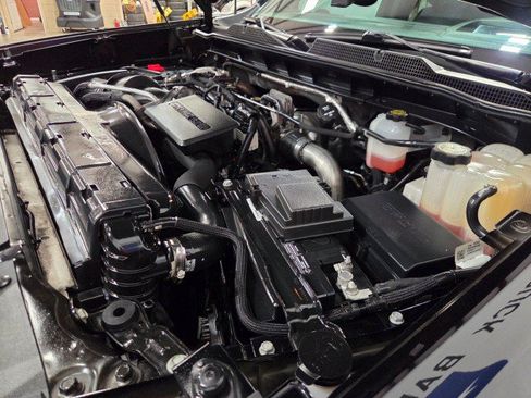 Used 2024 Chevrolet Silverado 2500 LTZ w/ LTZ Premium Package AWD/4WD image 92