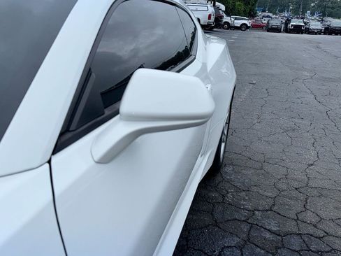 Used 2024 Chevrolet Camaro LT RWD image 11