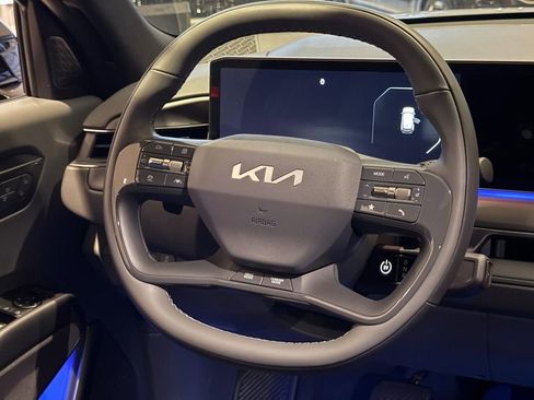 New 2026 Kia EV9 Land w/ Nightfall Edition Package image 9
