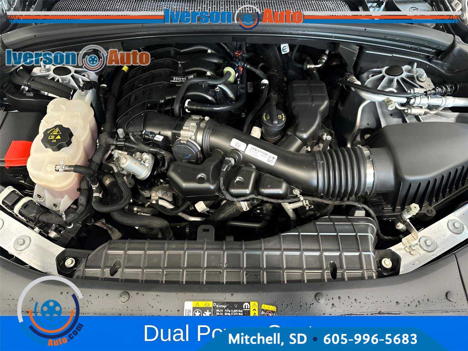 Used 2023 Jeep Grand Cherokee Limited AWD/4WD image 12