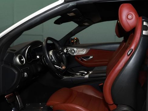 Used 2021 Mercedes-Benz C 300 Cabriolet image 18