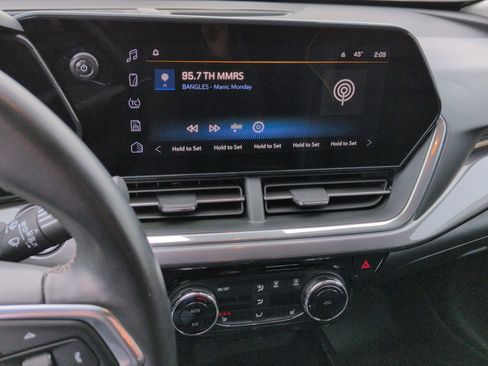 Certified 2025 Chevrolet Trax ACTIV w/ Driver Confidence Package image 13