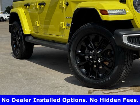 Used 2023 Jeep Wrangler Unlimited Sahara AWD/4WD image 12