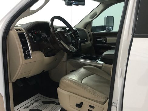 Used 2015 RAM 2500 Laramie w/ Convenience Group AWD/4WD image 9