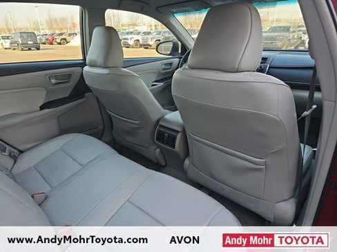 Used 2017 Toyota Camry XLE image 30
