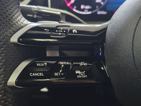 Used 2025 Mercedes-Benz CLE 300 4MATIC Coupe image 39