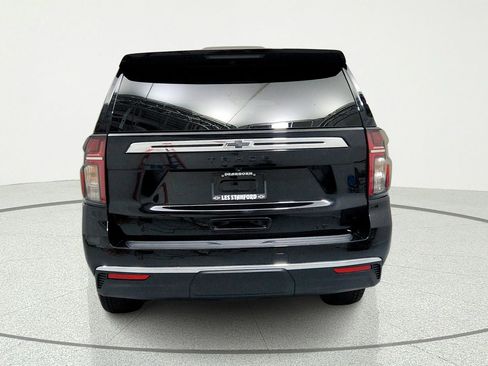Used 2023 Chevrolet Tahoe LT w/ Luxury Package AWD/4WD image 4
