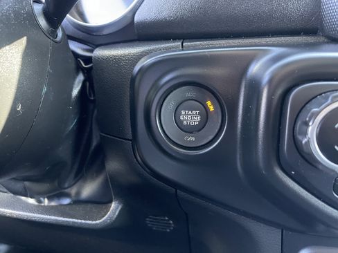 Used 2023 Jeep Wrangler Unlimited Sahara w/ Cold Weather Group AWD/4WD image 38
