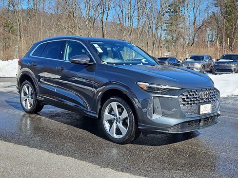 New 2025 Audi Q5 Premium Plus image 2