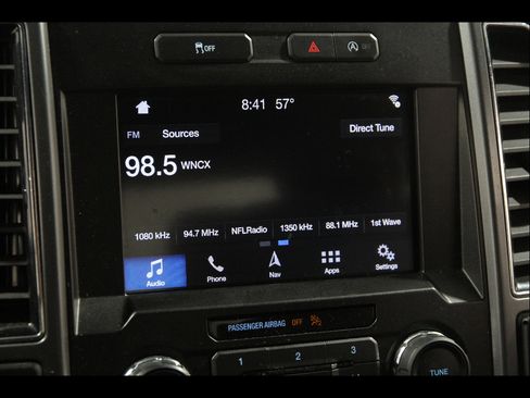 Used 2019 Ford F150 XLT w/ Equipment Group 302A Luxury AWD/4WD image 11