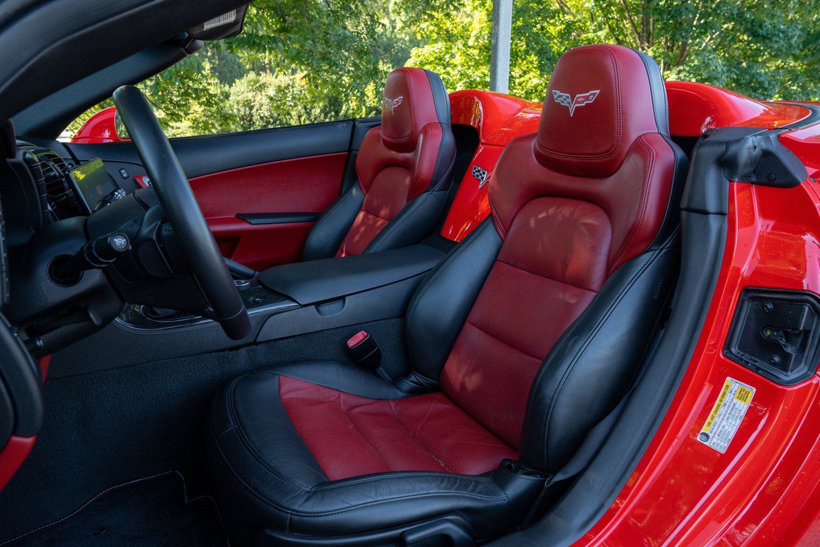 Used 2012 Chevrolet Corvette Grand Sport w/ 3LT Preferred Equipment Group RWD image 15
