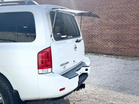 Used 2011 Nissan Armada SV image 13