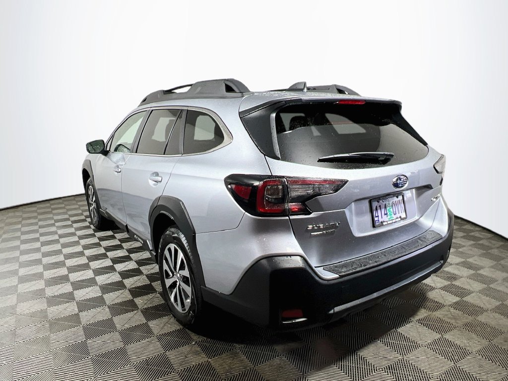Certified 2025 Subaru Outback Premium w/ Popular Package #1A AWD/4WD image 5