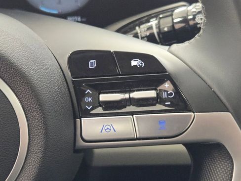 Used 2024 Hyundai Elantra Limited image 34