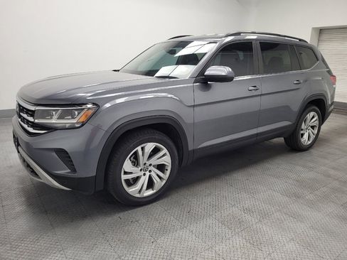 Used 2021 Volkswagen Atlas SE FWD image 2