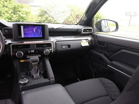 New 2026 Toyota Tacoma SR5 AWD/4WD image 38