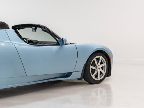 Used 2008 Tesla Roadster RWD image 16