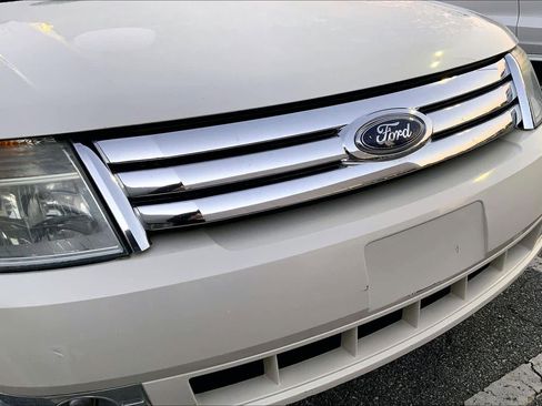 Used 2009 Ford Taurus Limited image 28