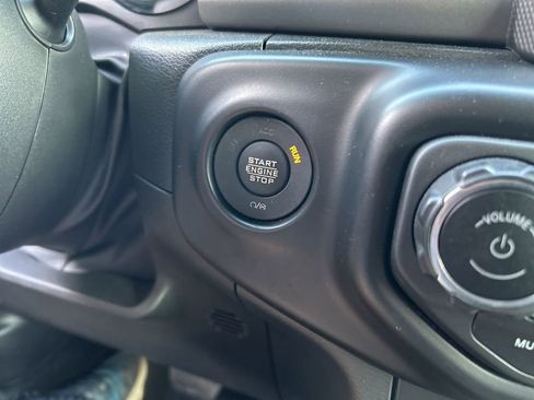 Certified 2022 Jeep Wrangler Unlimited Sport image 23