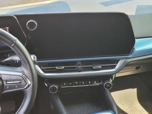 Certified 2024 Chevrolet Equinox EV LT w/ LPO, Active Package FWD image 13