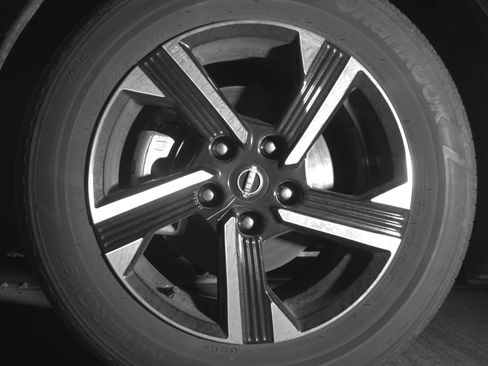 Used 2025 Nissan Sentra SV FWD image 12