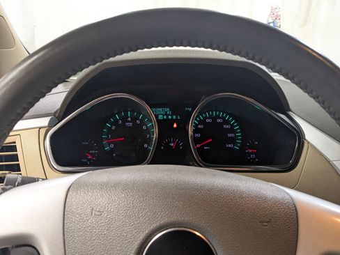 Used 2012 Chevrolet Traverse LT AWD/4WD image 14