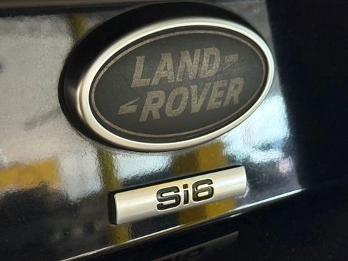 Used 2020 Land Rover Discovery SE AWD/4WD image 13