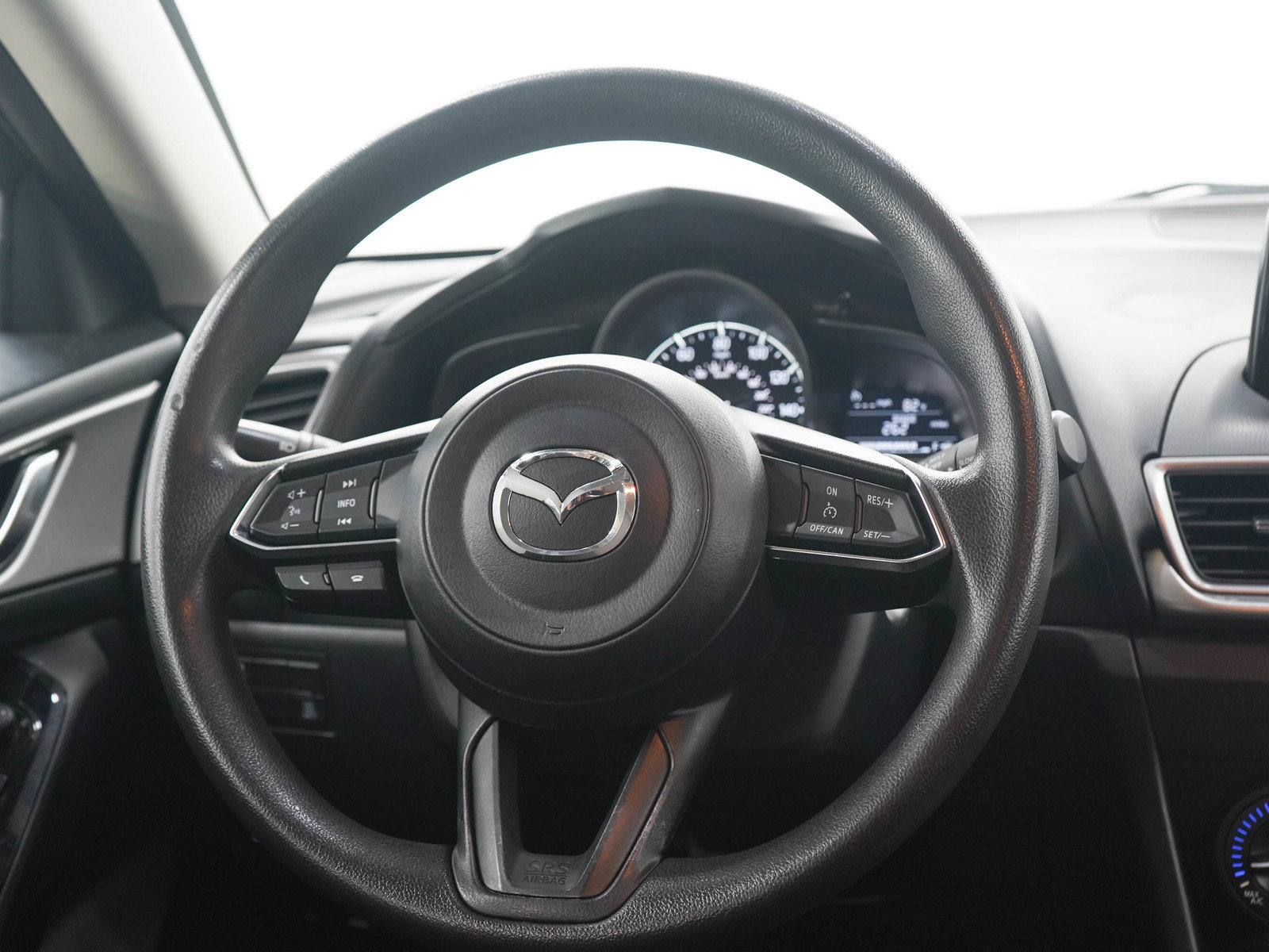 Used 2017 MAZDA MAZDA3 Sport FWD image 15