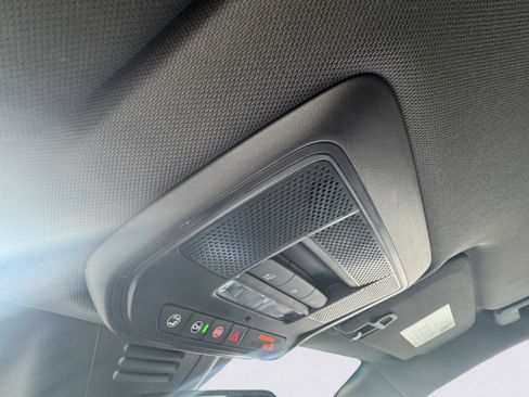 Used 2024 Chevrolet Equinox EV LT image 34