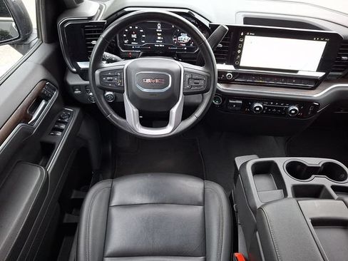 Used 2025 GMC Sierra 1500 SLT AWD/4WD image 11